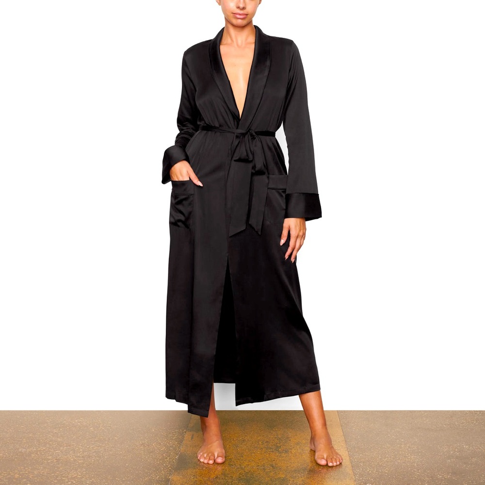 BRAND NEW ! Skims Silk Sleep Robe !!